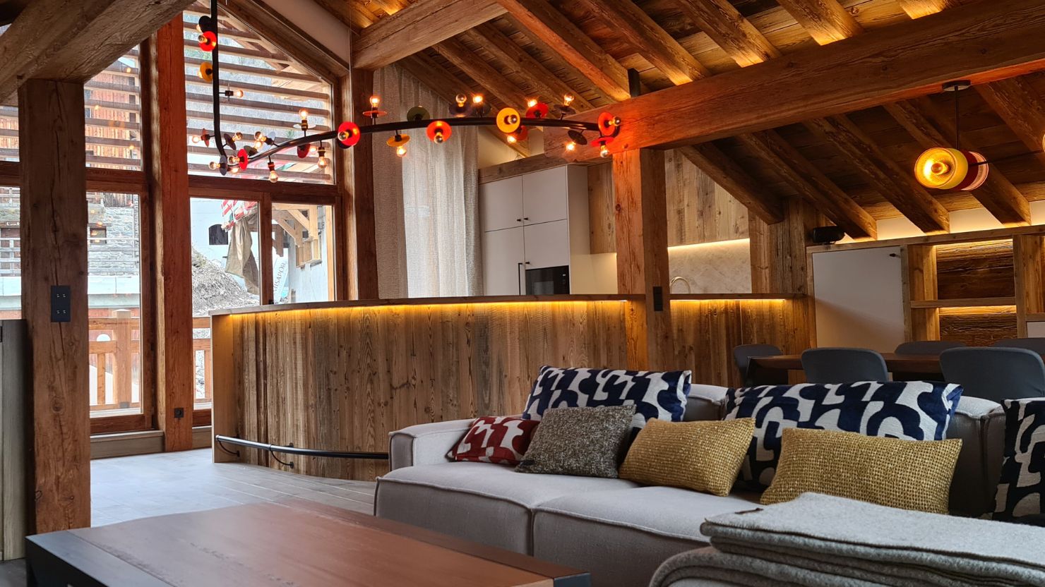 The Ladybird: Bespoke Lighting in Cosy Chalet