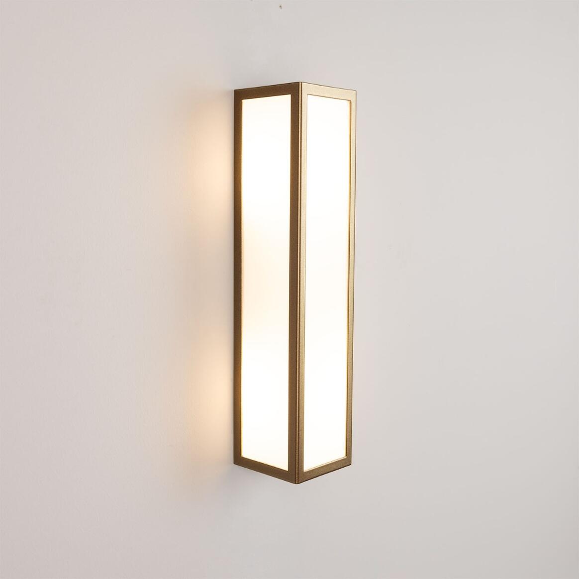 Bata Modern Bathroom Wall Light IP65 main product image